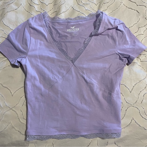 SOLD Hollister co lace trim v neck baby tee cropped top shirt purple light xxs - Picture 3 of 4